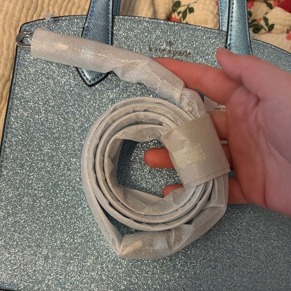 Kate Spade Purse - Picture 4 of 7